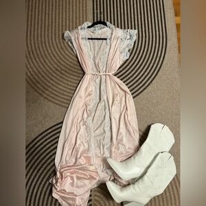 Vintage Miss Elaine pink and lace wrap around slip robe